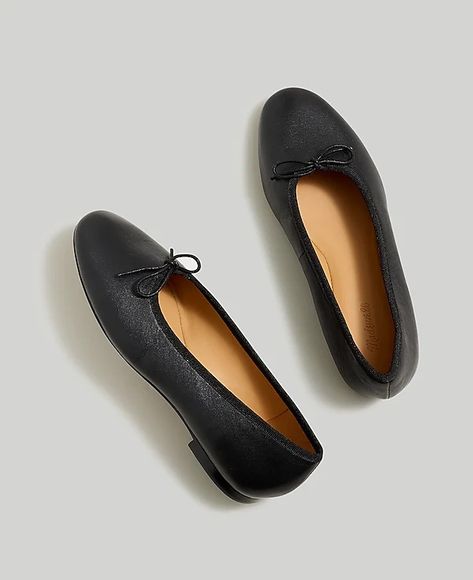 The April Ballet Flat | Madewell Cute Travel Outfits, Fashion Capsule Wardrobe, Build A Wardrobe, Madewell Shoes, Black Ballet Flats, Leather Ballet Flats, Wardrobe Style, Ballet Flat, French Fashion