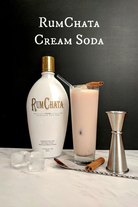 Rum Chata Drinks, Booze Snacks, Snowman Martini, Rum Chata Recipes, Bartender Guide, Rumchata Recipes Drink, Rumchata Cocktails, Rumchata Drinks, Summertime Cocktails