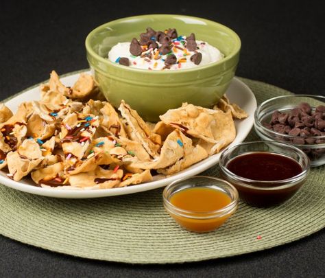 Cannoli Nachos Ricotta Dip, Cannoli Shells, Date Nut Bread, Nachos Recipe, Global Cuisine, Dessert Lover, Cannoli, Ricotta Cheese, Nachos