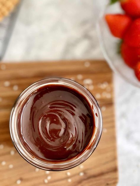 Best Healthy Chocolate Tahini Spread (Nut-Free, Refined Sugar-Free) : Love Incredible Recipes Tahini Chocolate, Healthy Nutella, Sugar Free Treats, Chocolate Spread, I Love Chocolate, Raw Cacao, Refined Sugar, Creamy Chocolate, Incredible Recipes