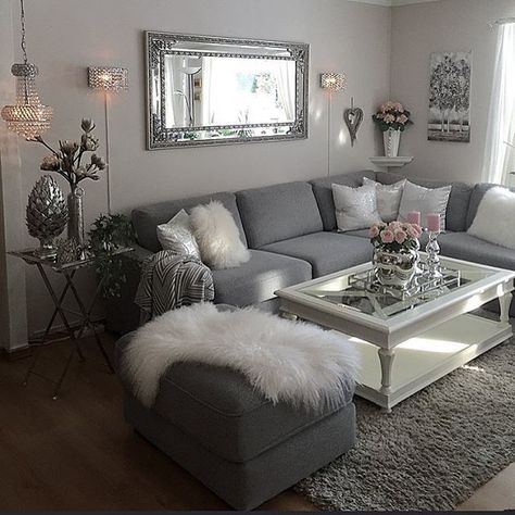 P͙i͙n͙t͙e͙r͙e͙s͙t͙➫ @xorimer Shabby Chic Living Room, Mirror On The Wall, Living Room Design Decor, Chic Living Room, Living Room Decor Apartment, Living Room Inspo, Living Room Grey, New Living Room, Apartment Living Room