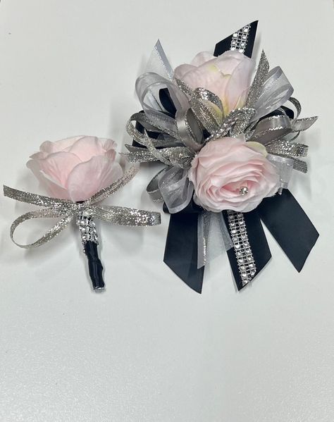 Pink Corsage, Wedding Wrist Corsage, Prom Flowers Corsage, Prom Corsage And Boutonniere, Wrist Corsage Prom, Boutonnieres Prom, Corsage And Boutonniere Set, Prom Corsage, Corsage And Boutonniere