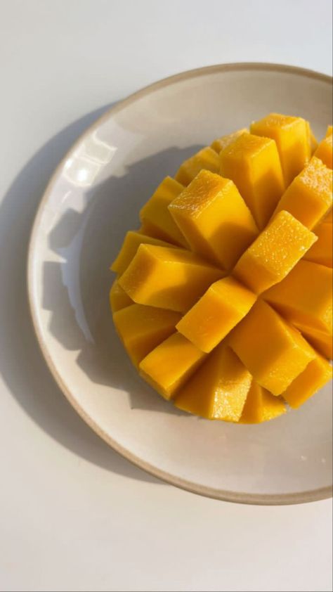 Mango Aesthetic Fruit, Mango Aesthetic, Aesthetic Fruit, Food Babe, Healthy Food Motivation, Food Is Fuel, Wine And Dine, Fruit Smoothies, Food Obsession