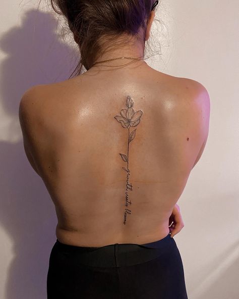 Spine Tattoo Quotes With Flowers, Simple Spine Tattoos For Women Quotes, Lotus Flower Tattoo Back Spine, Rose Spine Tattoos For Women, Spine Tattoo Ideas Female, Tat Placement, Spine Tats, Tattoo Ideas Inspiration, Small Back Tattoos