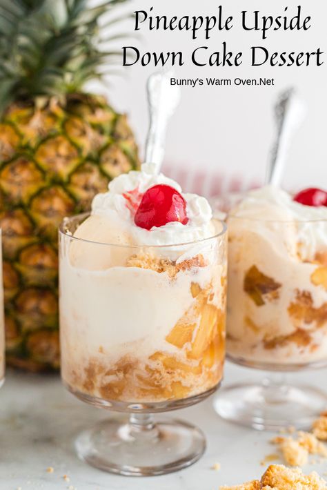 Upside Down Desserts, Tiny Desserts, Simple Treats, Stuffed Squash, Baked Pineapple, Parfait Desserts, Pineapple Desserts, Cake Pie, Pineapple Recipes