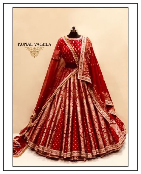 Banarsi Bridal Lehenga, Banarasi Bridal Lehenga, Indian Bridal Wear Red, Latest Traditional Dresses, Indian Wedding Gowns, Designer Bridal Lehenga Choli, Red Bridal Dress, Wedding Lehenga Designs, Lehenga Designs Simple