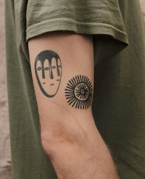 Ancient Art Tattoo, Earth Tattoo, Hippie Tattoo, Sharpie Tattoos, Tattoo Inspiration Men, Weird Tattoos, Tattoo Style Drawings, Poke Tattoo, Small Tattoos For Guys