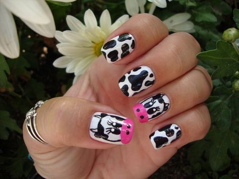 COW (: Face Nail Art, Tropical Vacation Nails, Ten Nails, Cow Nails, Cow Face, Animal Nails, Vacation Nails, Nails 2020, Cool Nail Designs