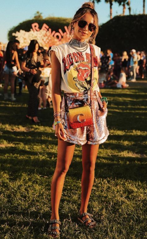 Festival Outfit 30s, Reggae Festival Outfit Summer, Ibiza Rave Outfit, Glastonbury Outfits 2024, Punk Festival Outfit, Festival Outfit 2024, Glastonbury Festival Outfit, Outdoor Festival Outfit, Glastonbury Outfits