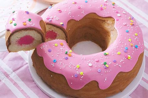 Pink Party Foods, Giant Donut, Pink Food Coloring, Pink Donuts, Donut Party, Candy Girl, Cake Donuts, Butter Cake, Food Cakes