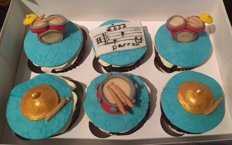 Drum theme cupcakes Drum Cupcakes, Drums Cupcakes, Theme Cupcakes, Themed Cupcakes, Drum Kits, No Bake Treats, Theme Party, How To Make Cake, Cake Ideas