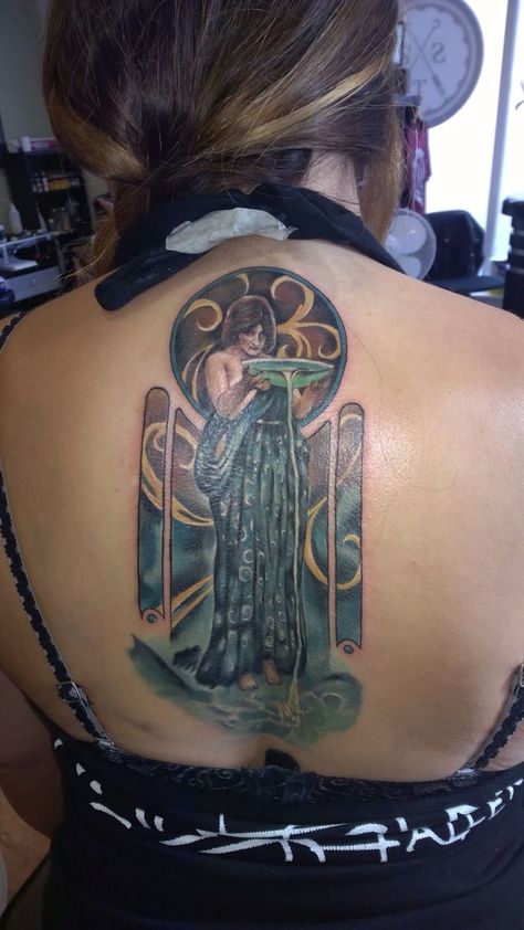 Circe invidiosa John William Waterhouse Greek. Mythology tattoo by Jordan Croke @ second skin derby Waterhouse Tattoo, John William Waterhouse Tattoo, Artful Tattoos, Circe Invidiosa, Moon Sisters, John Waterhouse, Bow Cupcakes, Amazing Body, Magic Tattoo