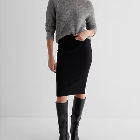 Midi Express Body Contour Collection Brand New With Tags Size Small. Black Pencil Skirt Outfit, Pencil Skirt Outfits Casual, Interview Outfit Men, Black Midi Pencil Skirt, Skirt Outfit Fall, Womens Denim Skirts, Fall Trends Outfits, Pencil Skirt Outfits, Portofino Shirt