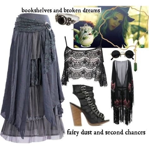 Misty Day Outfits, Witchy Wardrobe, Witches Night, Bohemian Goth, Witchy Outfits, Witchy Clothing, Boho Witch, Strega Fashion, Stevie Nicks Style