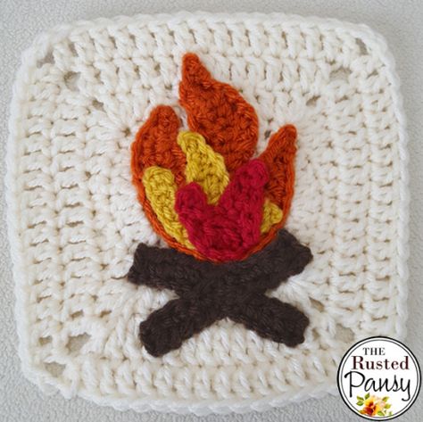 Crochet Campfire AppliqueFree pattern via The Rusted Pansy... Yarn Squares, Crochet Woodland, Woodland Blanket, Crochet Appliques, Counting Calories, Crochet Blocks, Afghan Pattern, Crochet Square Patterns, Applique Pattern