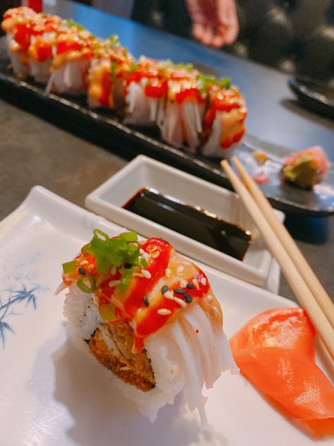 Datenight at our favorite sushi place: Sushi Ya ♥️ Dynamite Roll, Rolls