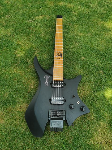 Strandberg Guitar, Bass Lessons, Guitar Scale, Relic Guitar, Headless Guitar, Sg Guitar, Esp Guitars, Guitar Diy, Guitar Room