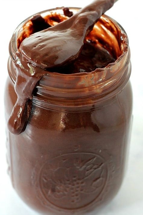 Peanut Butter Hot Fudge Sauce Ice Cream Toppings Ideas, Hot Fudge Sauce Recipe, Fudge Sauce Recipe, Chocolate Sauce Recipe, Ice Cream Sauce, Chocolate Sauce Recipes, Making Peanut Butter, Chocolate Fudge Sauce, Ice Cream Sundaes