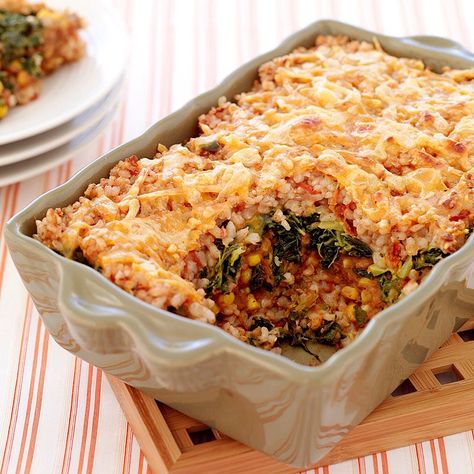 Enjoy a tasty and delicious meal with your loved ones. Learn how to make Mexican-Style Brown Rice Casserole & see the Smartpoints value of this great recipe. Mexican Brown Rice, Burrito Casserole, Rice Casserole Recipes, Mexican Casserole, Brown Rice Casserole, Cooking Spray, Rice Casserole, Ww Recipes, Mexican Style