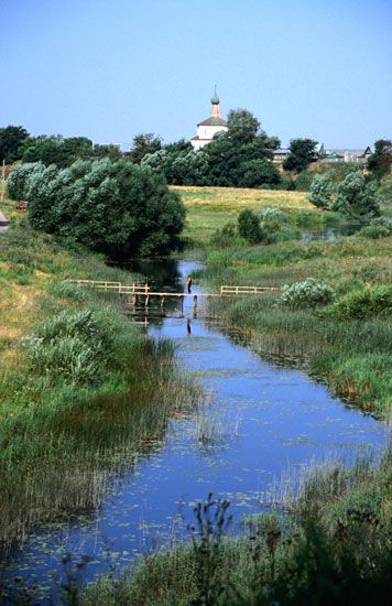 Russian Countryside Russia Countryside, Russian Countryside, Russia Landscape, Uncle Vanya, Russian Landscape, Ukraine Cities, Landscape Artwork, Rural Landscape, Moscow Russia