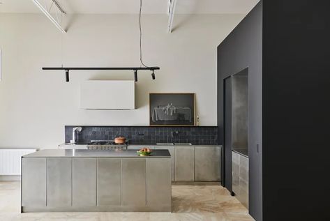 2024 Australian Interior Design Awards: Residential Decoration | ArchitectureAU Stainless Steel Splashback, 1970s Home, Timeless Interior, Australian Interior Design, Timeless Interiors, Interior Design Awards, Architecture Awards, Australian Homes, Steel Kitchen