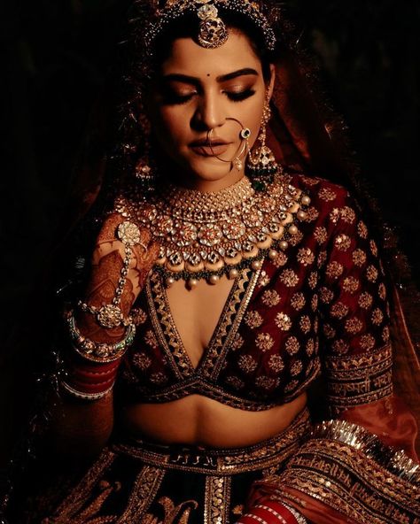 Look Down Pose, Bride Photoshoot Ideas, Bridal Photoshoot Poses, Bride Portrait Photography, Solo Poses, Bride Groom Photoshoot, Indian Bride Poses, Indian Bride Makeup, Indian Wedding Poses