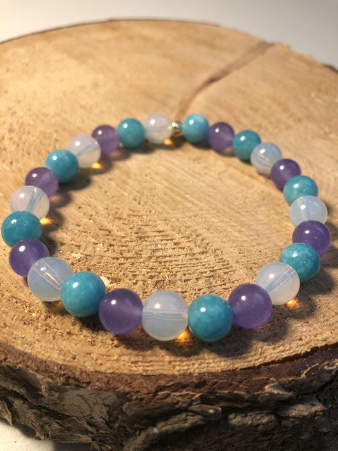 Mala Jewelry, Bracelet Keychains, Easy Jewelry, Blue Jade, Beads Bracelet Design, Diy Crystals, Crystal Beads Bracelet, Homemade Jewelry, Gemstone Beaded Bracelets