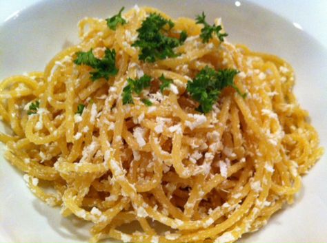 Mizithra brown butter spaghetti - old spaghetti factory recipe Browned Butter Pasta, Food For A Year, Old Spaghetti Factory, Mizithra Cheese, Butter Sauce For Pasta, Spaghetti Factory, Simple Dishes, Pasta Sides, Butter Pasta