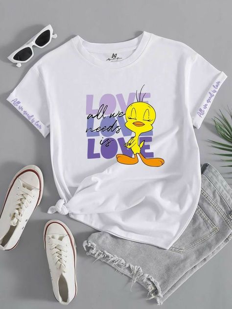 Htv Shirts, Christian Shirts Designs, Tshirt Printing Design, Girls Graphic Tee, Disney Tshirts, Girls Prints, Clothing Hacks, Baby Prints, Girls Tshirts