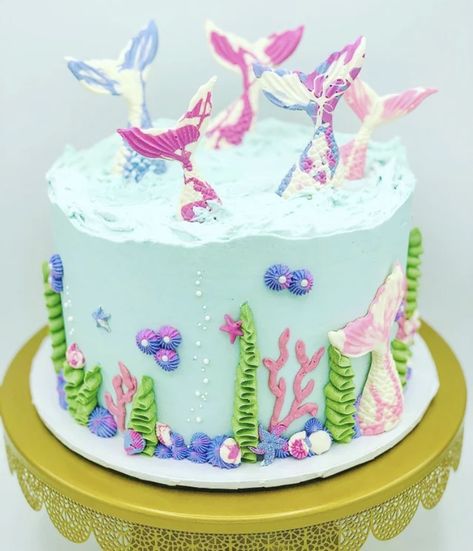 Buttercream Mermaid Cake, Mermaid Cake Buttercream, Underwater Cake, Bakery Decoration, Salted Caramel Filling, Little Mermaid Birthday Cake, 2023 Birthday, Shark Birthday Cakes, Candy Melt