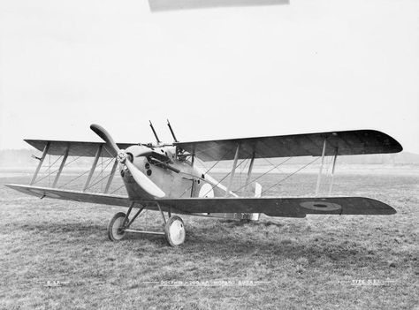 BRITISH AIRCRAFT FIRST WORLD WAR 1914-1918 (Q 67512)   Sopwith 5F.1 Dolphin single-seat fighter biplane. Used for ground attack and high-altitude offensive patrols Old Airplane, Ww1 Airplanes, Ww1 Planes, Ww1 Aircraft, Single Seater, Ww 1, British Aircraft, Military Aviation, Aviation History