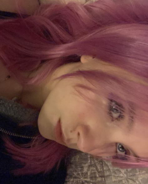 Muted Hair Color, Pink Lavender Hair, Pinkish Purple Hair, Lavender Hair Color Ideas, Dusty Pink Hair, Lavender Hair Colors, Light Pink Hair, Pink Hair Dye, 2023 Hair