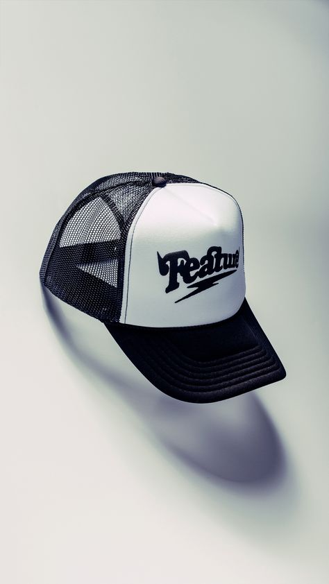 Trucker Caps Aesthetic, Trucker Cap Aesthetic, Black Trucker Cap, Trucker Hat Aesthetic, Trucker Hat Mockup, Trucker Cap Design, Trucker Hat Designs, Custom Fitted Hats, Sneakers Wallpaper