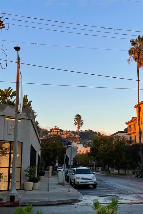 A view from Melrose Avenue! Melrose Avenue Aesthetic, Melrose Avenue Los Angeles, Melrose Avenue, Berry, Walking, Angeles, Angel, Quick Saves, Los Angeles