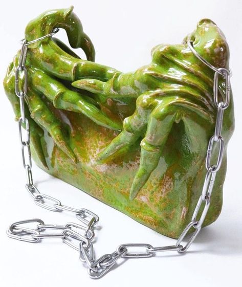 Snake Green, Green Bag, Fashion Inspo Outfits, Fashion Bags, Bags Designer, Personal Style, Fashion Inspo, Sculpture, Ceramics