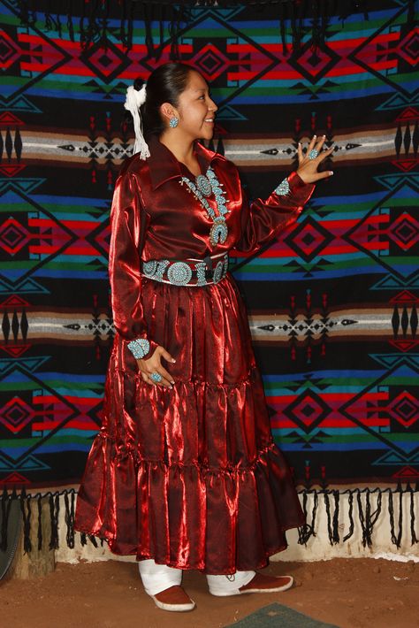 Navajo Skirts, Navajo Traditional Outfits, Navajo Traditional Dress, Navajo Skirt, Navajo Outfits, Navajo Dresses, Navajo Rug Dress, Navajo Fashion, Navajo Ribbon Skirt