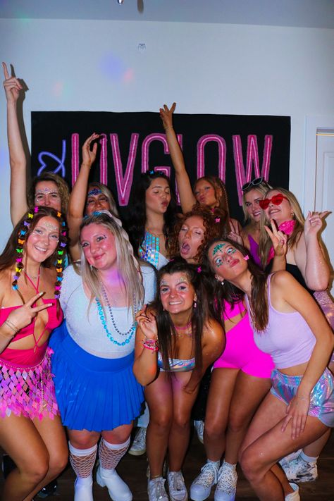 Sorority Outfits Party, Rave Date Party Sorority, Rave Party Outfit College, Rave Frat Party Outfit, Rave Sorority Theme, Y2k Frat Party Outfits, Frat Party Aesthetic, Sorority Activities, College Party Aesthetic