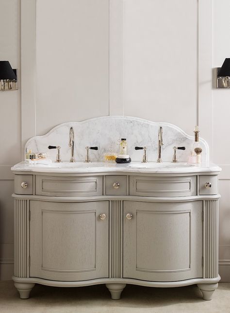 catchpole & rye Shower And Laundry Room, French Bathroom Vanity, Bathroom Traditional, Ensuite Design, Double Vanity Unit, Luxe Bathroom, Master Bath Renovation, Parisian Interior, Cozy Bathroom