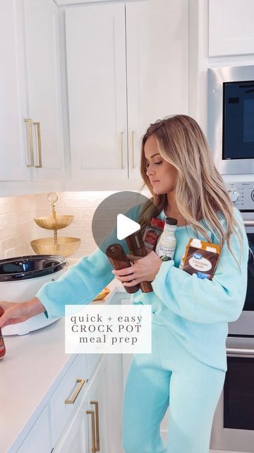 Should we start a series on quick and easy dinners?! 🤩 This one is probably my favorite and SO easy. It makes lunches about 300x easie... | Instagram Crockpot Dump Recipes, Healthy Dinner Options, Dump Meals, Making Lunch, Calorie Deficit, Easy Dinners, Picky Eater Recipes, Crockpot Recipes Easy, School Days