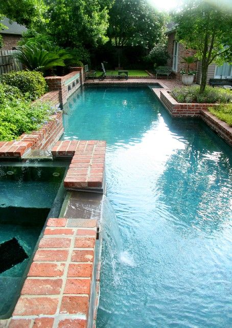 Garden Pool Design, Spa Outdoor, Swimming Pool Pond, Land Design, Pool Pond, Modern Pool, Natural Swimming Pools, Backyard Pool Landscaping, Modern Pools