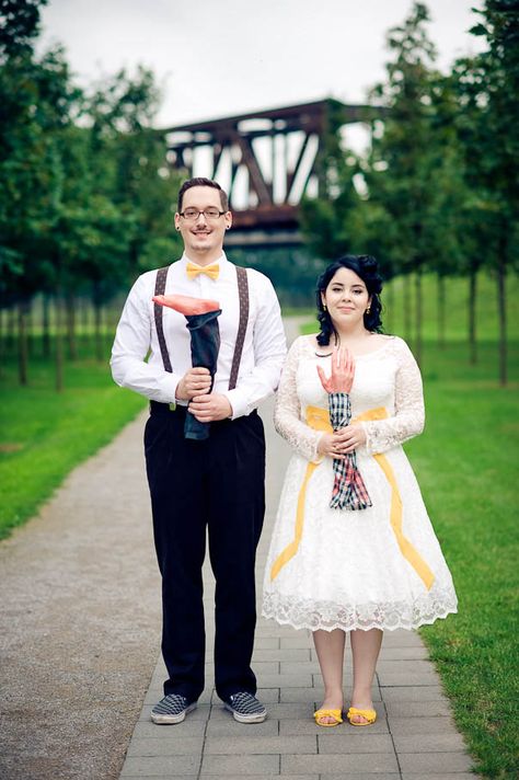 Horror movie themed wedding Horror Wedding, Tacky Wedding, Haunted Wedding, German Wedding, Nerd Wedding, Horror Movies Funny, Halloween Themed Wedding, Bridal Theme, Wedding Movies