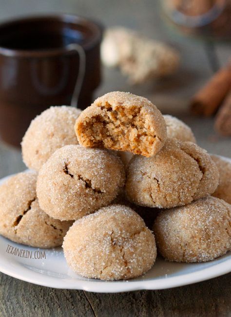 Soft and Chewy Paleo Chai Spiced Cookies (grain-free, gluten-free, and dairy-free) Chai Spice Cookies, Spiced Cookies, Uk Food, Food Christmas, Paleo Cookies, Paleo Baking, Paleo Sweets, Gluten Free Sweets, Spice Cookies