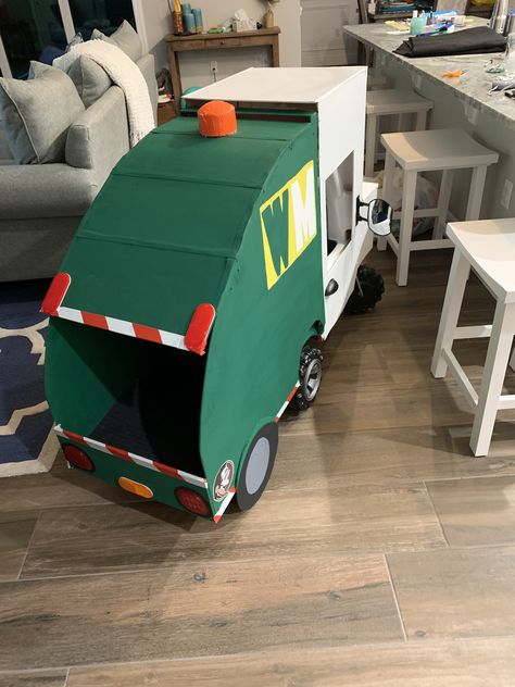 Cardboard Garbage Truck, Garbage Truck Dramatic Play, Garbage Truck Valentines Boxes, Garbage Truck Craft, Trash Truck Party, Valentine's Box Ideas, Cardboard Cars, Garbage Truck Birthday Party, Garbage Truck Birthday