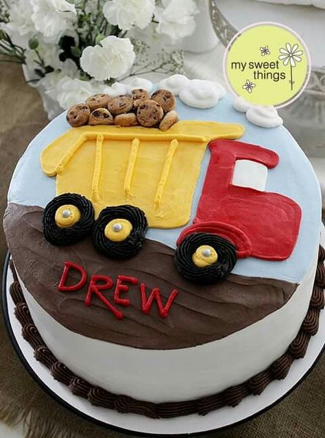 Simple Truck Cake, Big Truck Cake, Truck Theme Cake, Dump Truck Birthday Party Ideas, Dump Truck Birthday Cake, Semi Truck Cakes, Dump Truck Cake, Dump Truck Cakes, Luca Birthday