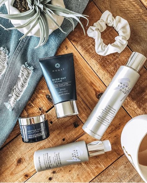 Monat Quotes, Monat Dry Shampoo, Skincare Flatlay, Content Pictures, Monet Hair Products, Monat Business, Monat Products, Product Knowledge, Shampoo And Conditioner Set