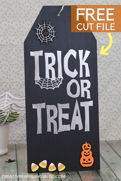 Make this Halloween sign for trick or treat using a free silhouette cut file. Watch how to craft this DIY wood sign for Halloween. #halloween #woodsign #craft #diy Diy Wood Sign, Free Silhouette Cut Files, Diy Blanket Ladder, Cricut Images, Door Tags, Shop Class, Free Silhouette, Wood Tags, Halloween Sign