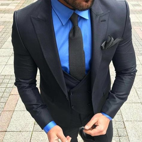 f385442864cdee46c8e1a2fbeb2861b6 Suit Shirt Combinations, Blue Outfits For Men, Black Suit Combinations, Black Suits For Men, Light Blue Outfits, Navy Blue Blazer Outfit, Classy Mens Fashion, New Mens Fashion Trends, Fashion For Guys