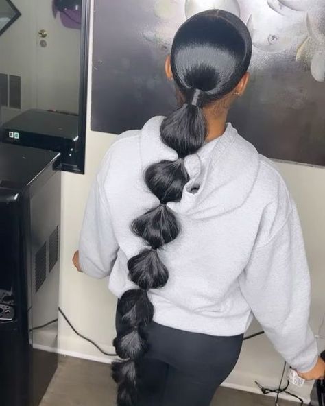 Bubble Ponytail done by Richmond, Virgina stylist @laidby.alegacyy on IG! Bubble Pony, Bubble Ponytail, Baby Hairs, Girls Hairstyles Braids, Hair Ponytail Styles, Sleek Ponytail, Hairstyles Braids, Ponytail Styles, Middle Part