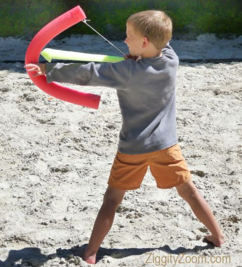 Pool Noodle Bow & Arrow - Ziggity Zoom Family Pool Noodle Toys Diy, Pool Noodle Jousting, Cowboy Camp, Noodle Ideas, Noodles Ideas, Pool Noodle Crafts, Pool Noodle, Idea Room, Pool Noodles