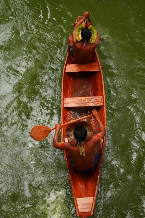 Paraguay Aesthetic, Francis Wolff, Amazon Tribe, Brazil Culture, Row Boats, Amazon River, Shotting Photo, Brazil Travel, Amazon Rainforest